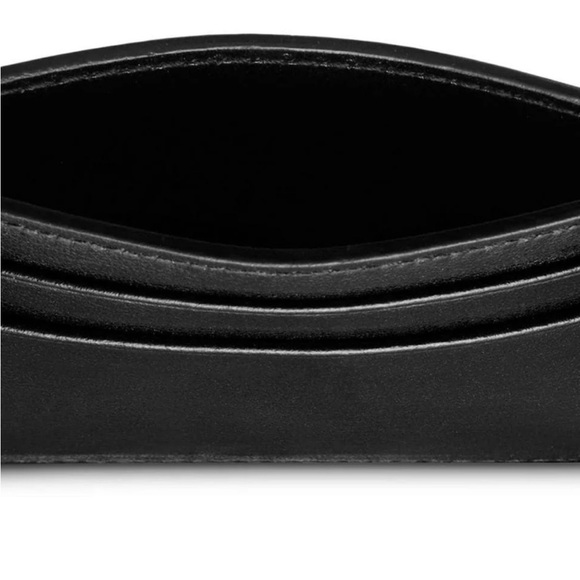 GUCCI Leather Rubberized Credit Card Holder, Retail $310 - Picture 3 of 8